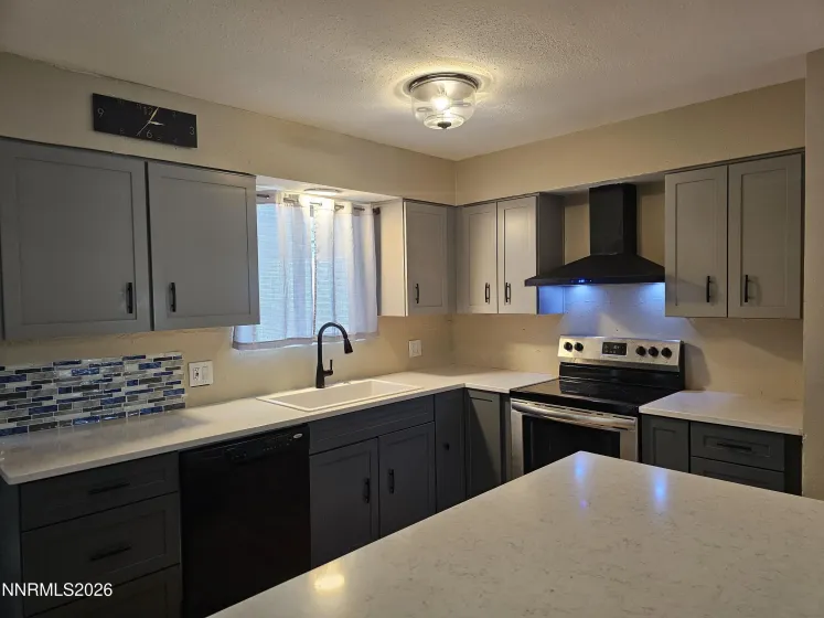 402 Corbett, Carson City, Nevada 89706, 2 Bedrooms Bedrooms, ,2 BathroomsBathrooms,Residential,Residential,Corbett,0,260012605