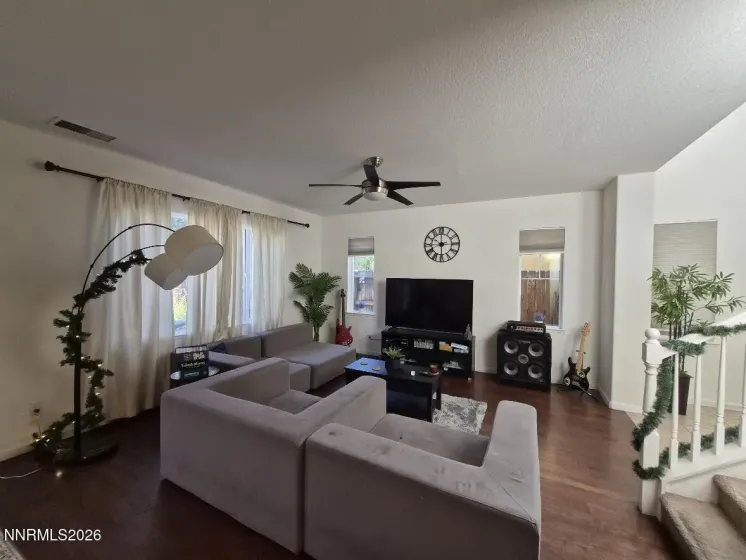 1945 Half Dome, Reno, Nevada 89521, 4 Bedrooms Bedrooms, ,3 BathroomsBathrooms,Residential,Residential,Half Dome,0,260012606