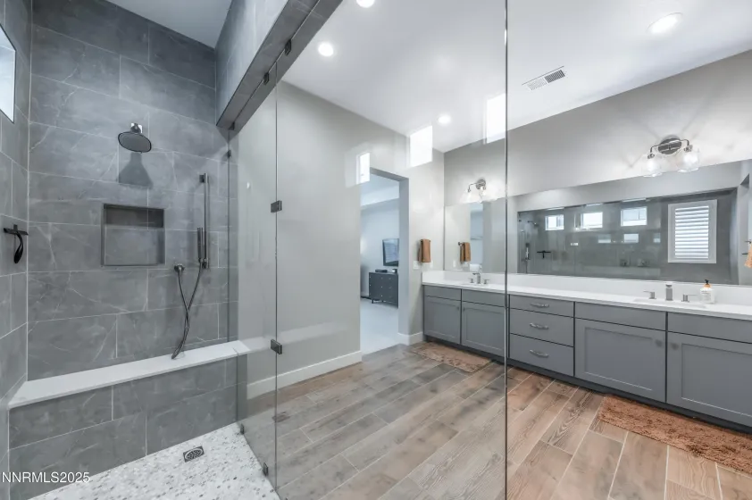 5453 Side Saddle, Reno, Nevada 89511, 5 Bedrooms Bedrooms, ,5 BathroomsBathrooms,Residential,Residential,Side Saddle,0,260012642