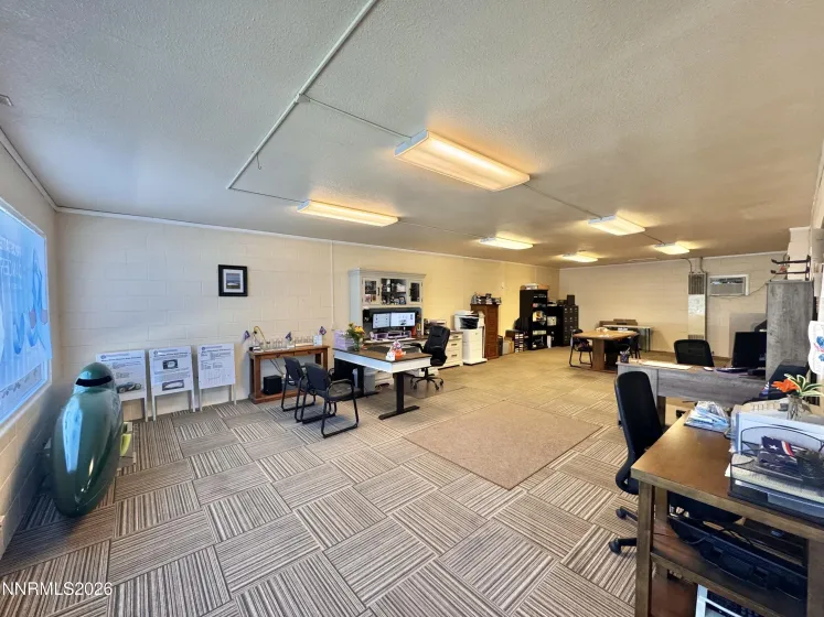 Main Office/Room - Building 470