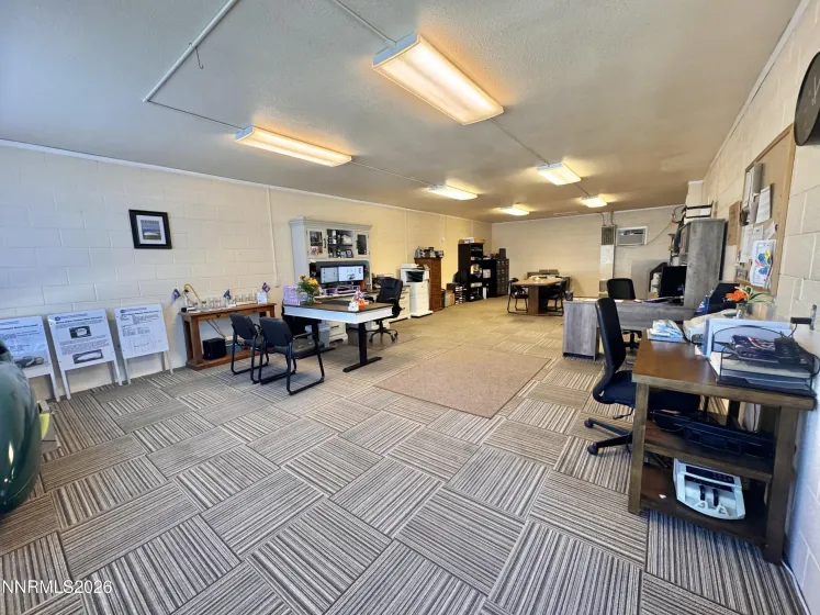 Main Office/Room - Building 470