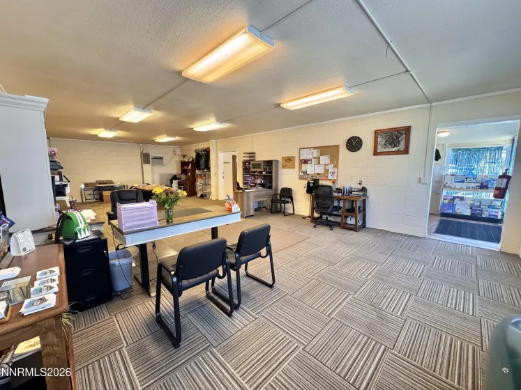 Main Office/Room - Building 470
