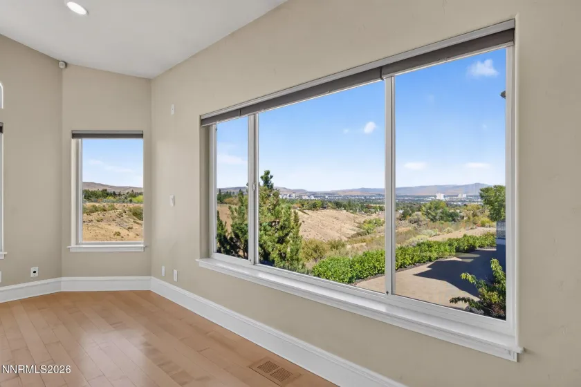 2535 Manzanita, Reno, Nevada 89509, 4 Bedrooms Bedrooms, ,4 BathroomsBathrooms,Residential,Residential,Manzanita,0,260012644
