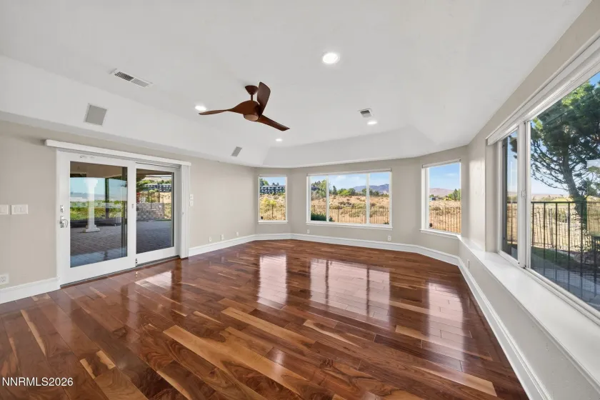 2535 Manzanita, Reno, Nevada 89509, 4 Bedrooms Bedrooms, ,4 BathroomsBathrooms,Residential,Residential,Manzanita,0,260012644