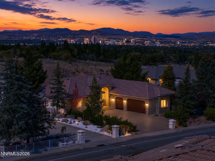 2535 Manzanita, Reno, Nevada 89509, 4 Bedrooms Bedrooms, ,4 BathroomsBathrooms,Residential,Residential,Manzanita,0,260012644
