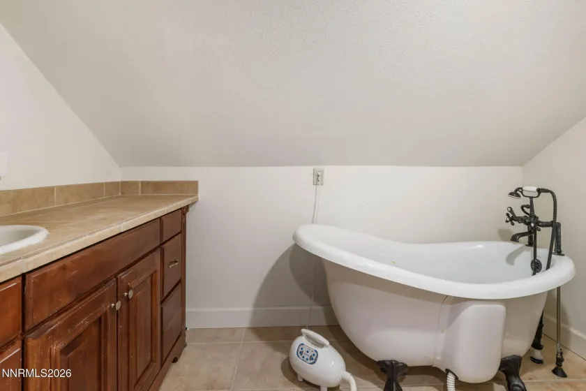 4659 Voltaire, Carson City, Nevada 89703, 6 Bedrooms Bedrooms, ,4 BathroomsBathrooms,Residential,Residential,Voltaire,0,260002123