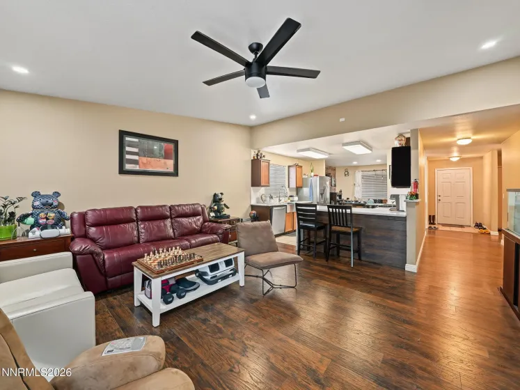 11983 Kernite, Reno, Nevada 89506, 3 Bedrooms Bedrooms, ,2 BathroomsBathrooms,Residential,Residential,Kernite,0,260012646