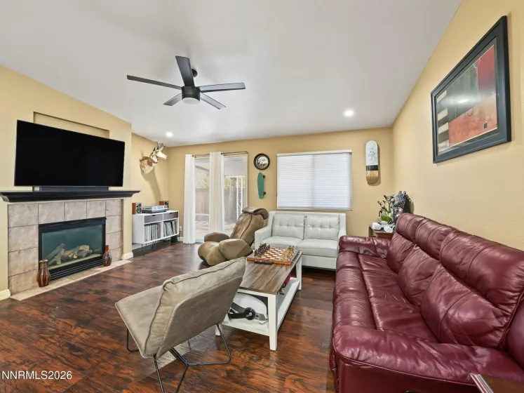 11983 Kernite, Reno, Nevada 89506, 3 Bedrooms Bedrooms, ,2 BathroomsBathrooms,Residential,Residential,Kernite,0,260012646