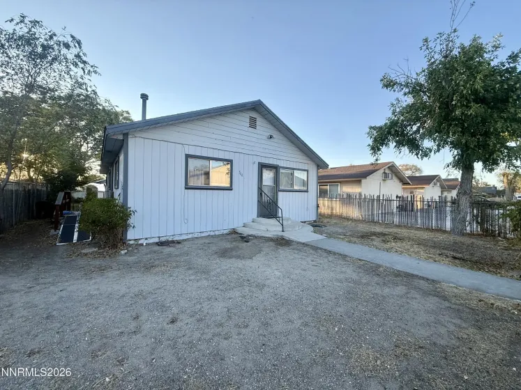566 Douglas, Fallon, Nevada 89406, 2 Bedrooms Bedrooms, ,1 BathroomBathrooms,Residential,Residential,Douglas,0,260012650
