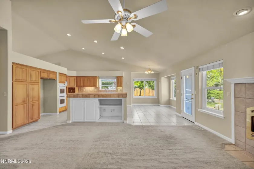 1138 Country Club, Minden, Nevada 89423, 3 Bedrooms Bedrooms, ,2 BathroomsBathrooms,Residential,Residential,Country Club,0,260012654