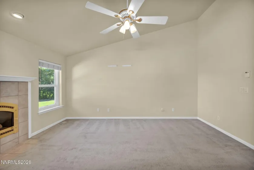 1138 Country Club, Minden, Nevada 89423, 3 Bedrooms Bedrooms, ,2 BathroomsBathrooms,Residential,Residential,Country Club,0,260012654