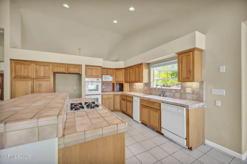 1138 Country Club, Minden, Nevada 89423, 3 Bedrooms Bedrooms, ,2 BathroomsBathrooms,Residential,Residential,Country Club,0,260012654