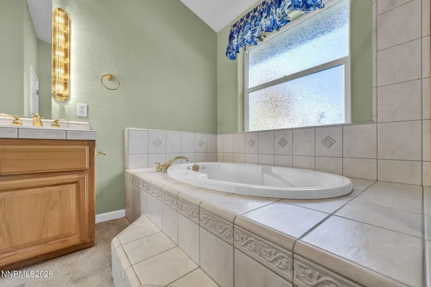 1138 Country Club, Minden, Nevada 89423, 3 Bedrooms Bedrooms, ,2 BathroomsBathrooms,Residential,Residential,Country Club,0,260012654