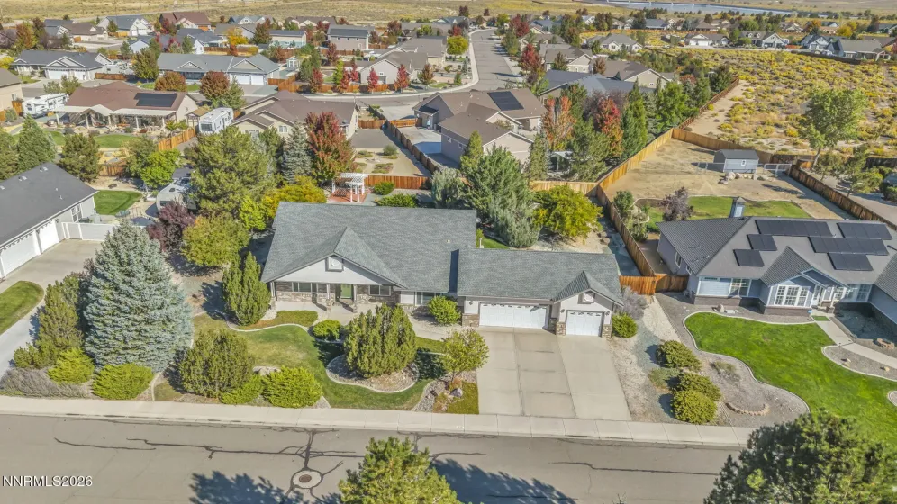 1138 Country Club, Minden, Nevada 89423, 3 Bedrooms Bedrooms, ,2 BathroomsBathrooms,Residential,Residential,Country Club,0,260012654