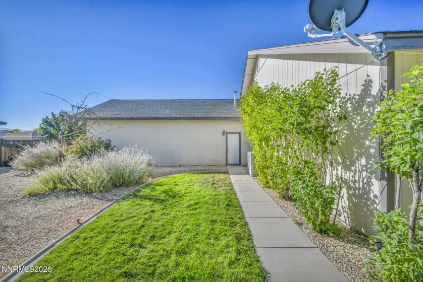 1138 Country Club, Minden, Nevada 89423, 3 Bedrooms Bedrooms, ,2 BathroomsBathrooms,Residential,Residential,Country Club,0,260012654