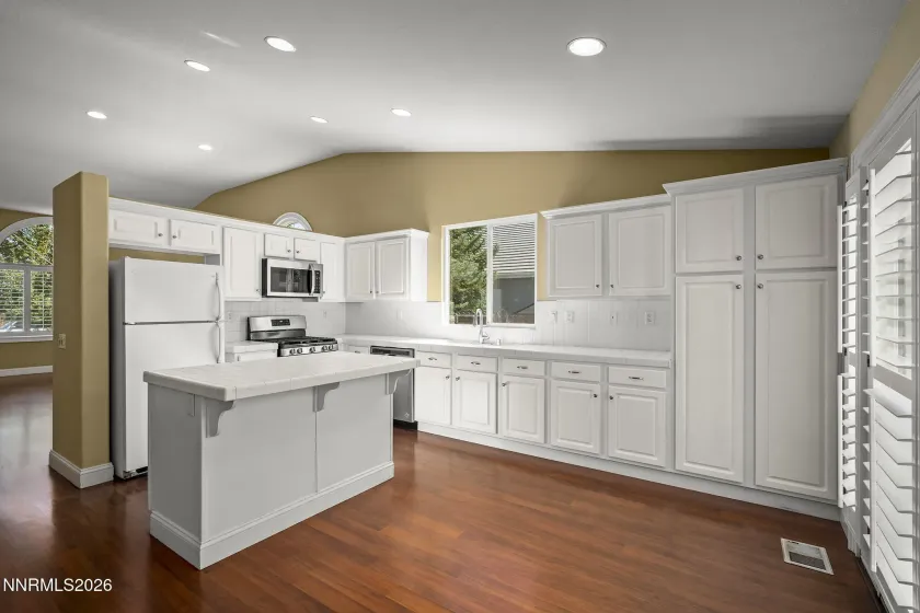 3685 Bozeman, Reno, Nevada 89511, 4 Bedrooms Bedrooms, ,2 BathroomsBathrooms,Residential,Residential,Bozeman,0,260012655
