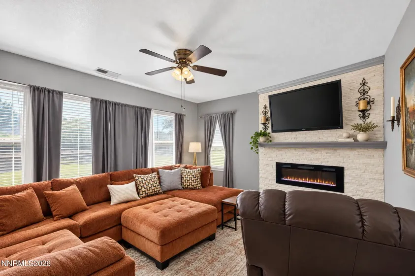 279 Jordan, Fernley, Nevada 89408, 4 Bedrooms Bedrooms, ,3 BathroomsBathrooms,Residential,Residential,Jordan,0,260012661