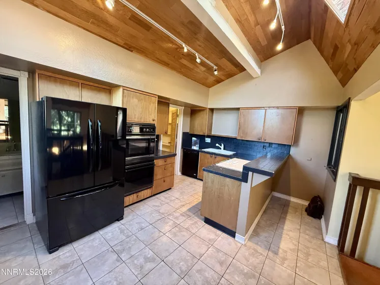 1949 Villa, Reno, Nevada 89509, 2 Bedrooms Bedrooms, ,3 BathroomsBathrooms,Residential,Residential,Villa,0,260012663