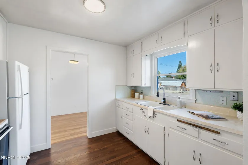 974 6th, Sparks, Nevada 89431, 2 Bedrooms Bedrooms, ,1 BathroomBathrooms,Residential,Residential,6th,0,260012666