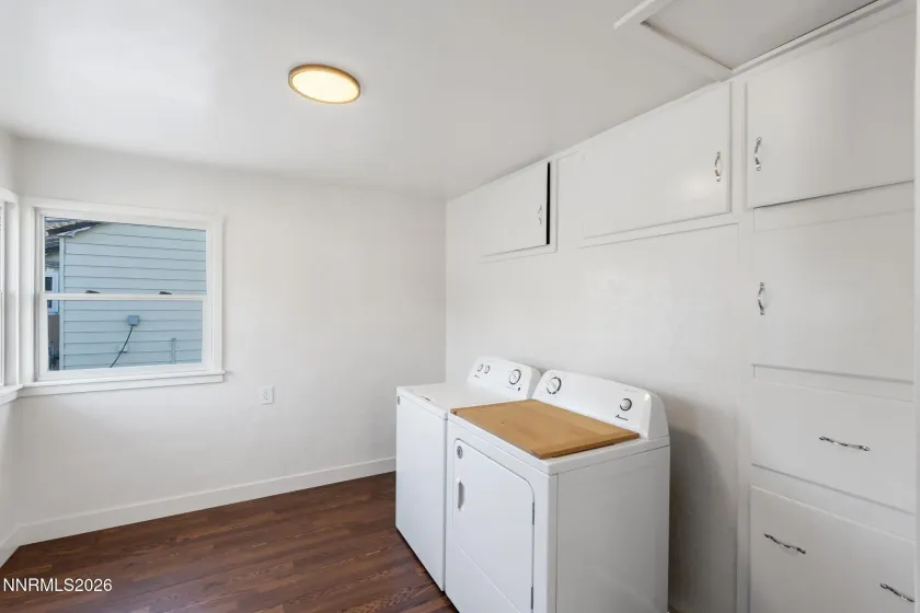 974 6th, Sparks, Nevada 89431, 2 Bedrooms Bedrooms, ,1 BathroomBathrooms,Residential,Residential,6th,0,260012666
