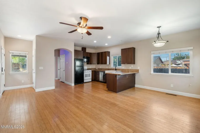 880 Salazar, Reno, Nevada 89509, 3 Bedrooms Bedrooms, ,3 BathroomsBathrooms,Residential,Residential,Salazar,0,260012669