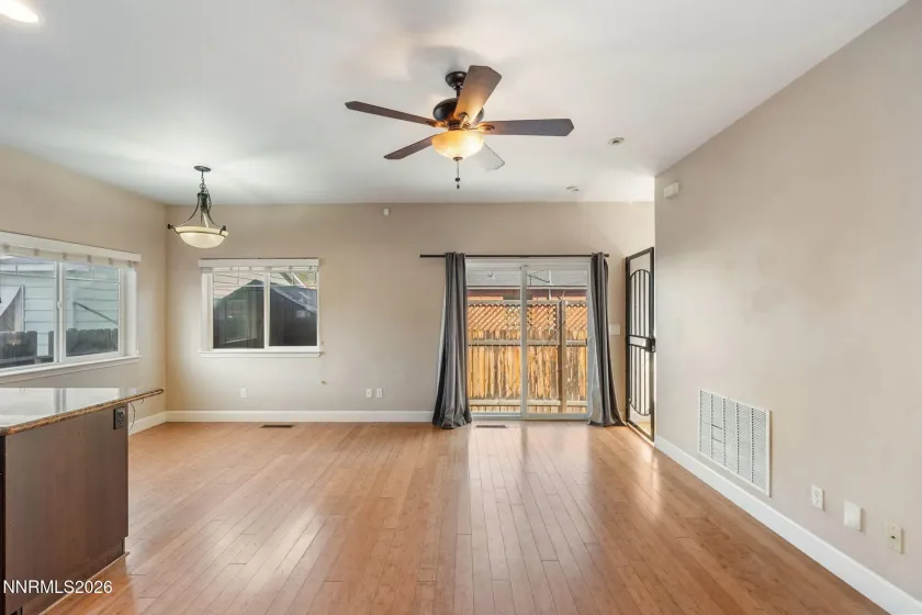 880 Salazar, Reno, Nevada 89509, 3 Bedrooms Bedrooms, ,3 BathroomsBathrooms,Residential,Residential,Salazar,0,260012669