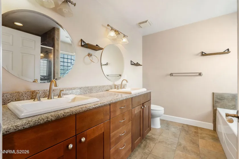 880 Salazar, Reno, Nevada 89509, 3 Bedrooms Bedrooms, ,3 BathroomsBathrooms,Residential,Residential,Salazar,0,260012669