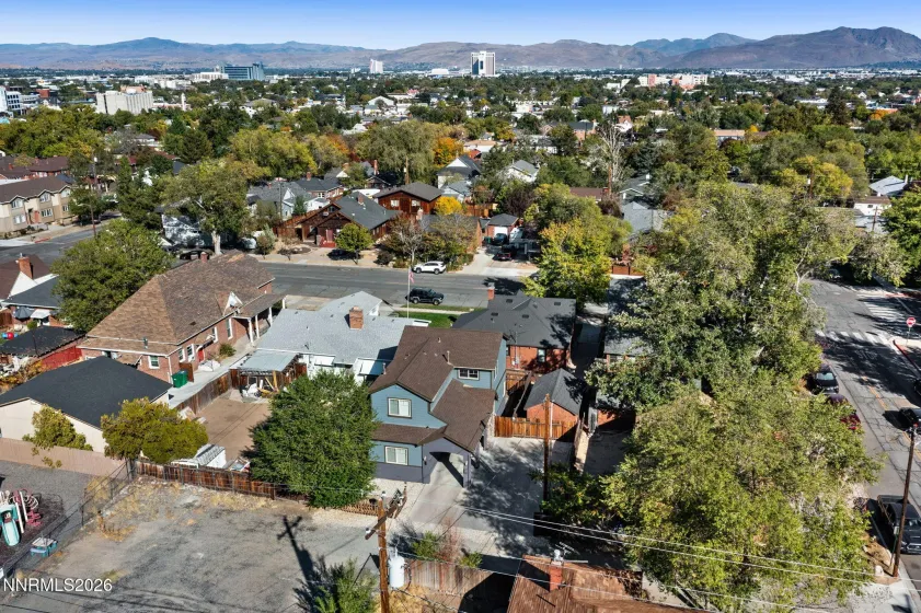 880 Salazar, Reno, Nevada 89509, 3 Bedrooms Bedrooms, ,3 BathroomsBathrooms,Residential,Residential,Salazar,0,260012669