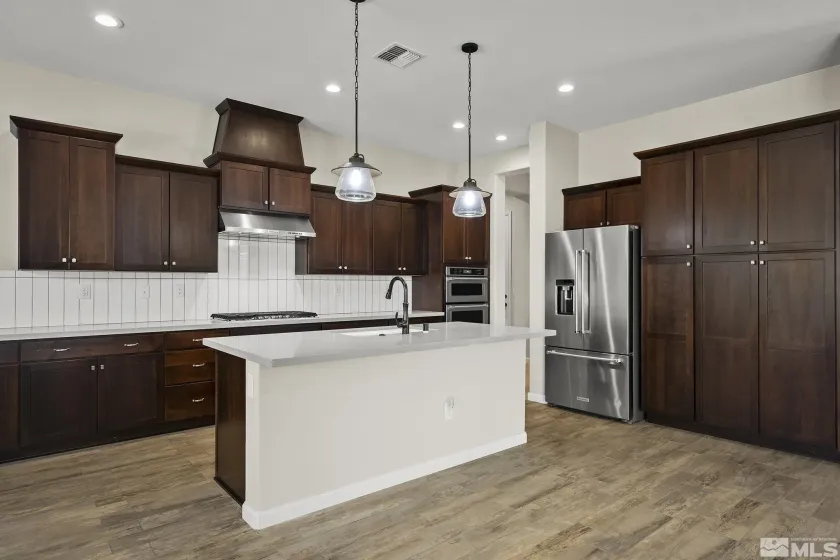 1987 Phaethon, Reno, Nevada 89521, 2 Bedrooms Bedrooms, ,3 BathroomsBathrooms,Residential,Residential,Phaethon,0,260012671