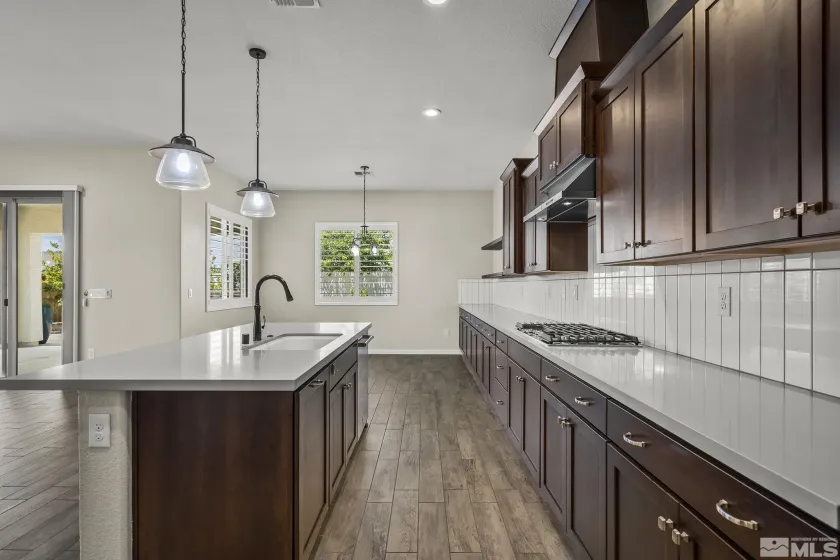 1987 Phaethon, Reno, Nevada 89521, 2 Bedrooms Bedrooms, ,3 BathroomsBathrooms,Residential,Residential,Phaethon,0,260012671