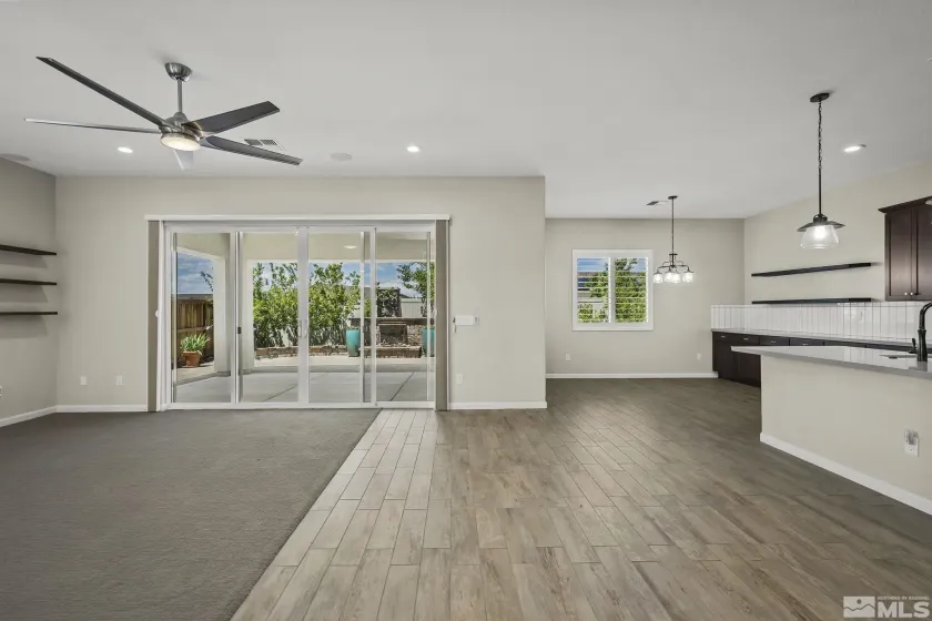 1987 Phaethon, Reno, Nevada 89521, 2 Bedrooms Bedrooms, ,3 BathroomsBathrooms,Residential,Residential,Phaethon,0,260012671