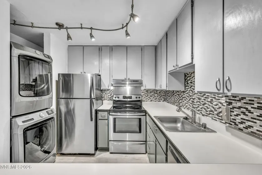5015 Reggie, Reno, Nevada 89502, 2 Bedrooms Bedrooms, ,2 BathroomsBathrooms,Residential,Residential,Reggie,0,260012673