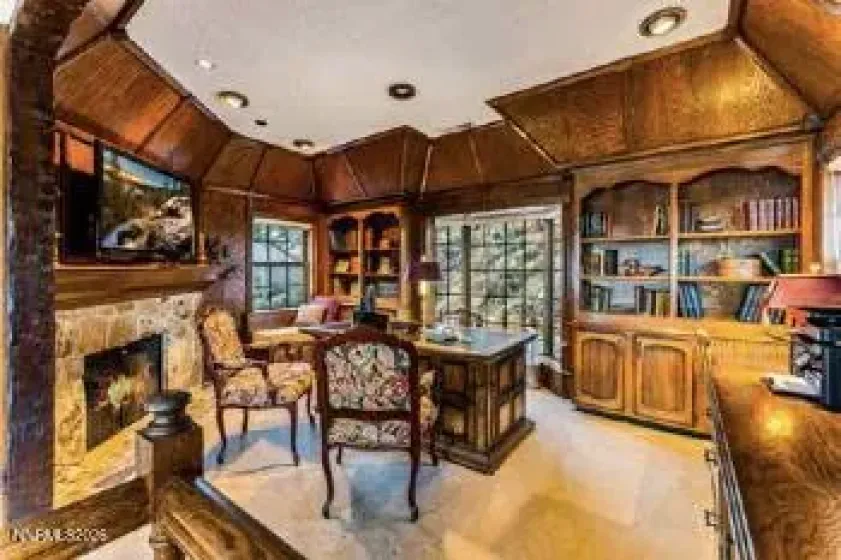 Study/office