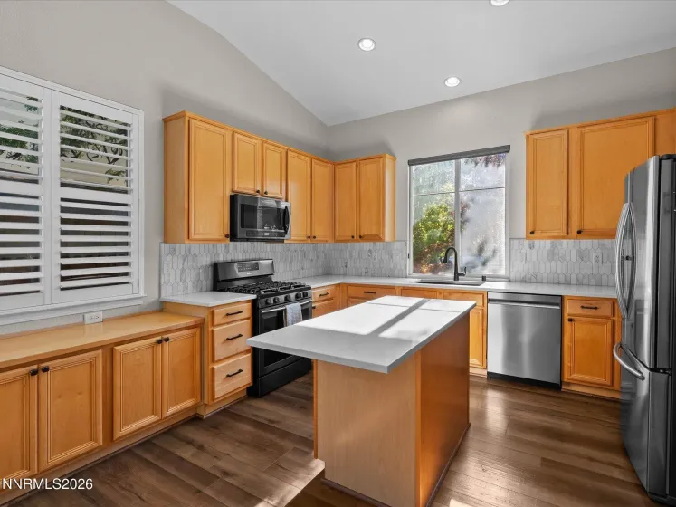 270 River Flow, Reno, Nevada 89523, 3 Bedrooms Bedrooms, ,2 BathroomsBathrooms,Residential,Residential,River Flow,0,260012677