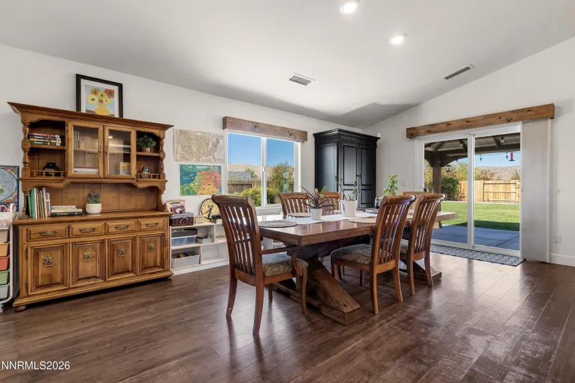1107 Saffron Woods, Sparks, Nevada 89441, 4 Bedrooms Bedrooms, ,3 BathroomsBathrooms,Residential,Residential,Saffron Woods,0,260012679