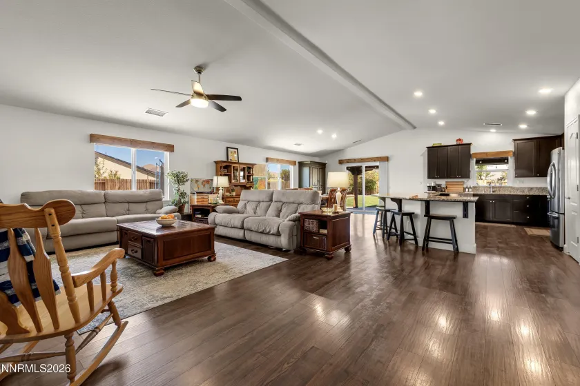 1107 Saffron Woods, Sparks, Nevada 89441, 4 Bedrooms Bedrooms, ,3 BathroomsBathrooms,Residential,Residential,Saffron Woods,0,260012679