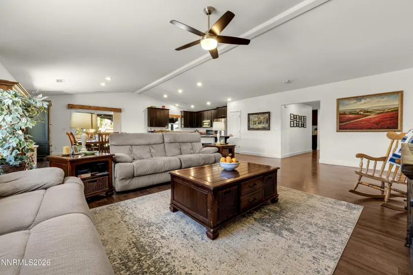 1107 Saffron Woods, Sparks, Nevada 89441, 4 Bedrooms Bedrooms, ,3 BathroomsBathrooms,Residential,Residential,Saffron Woods,0,260012679