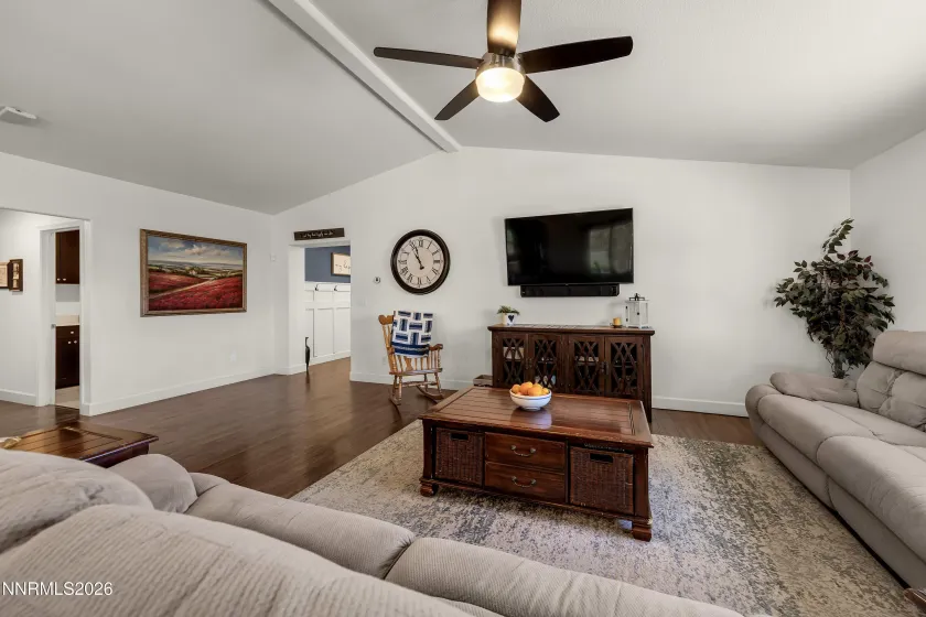 1107 Saffron Woods, Sparks, Nevada 89441, 4 Bedrooms Bedrooms, ,3 BathroomsBathrooms,Residential,Residential,Saffron Woods,0,260012679