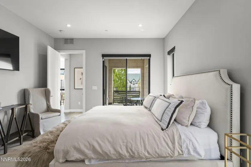 76 Caballada, Reno, Nevada 89511, 2 Bedrooms Bedrooms, ,3 BathroomsBathrooms,Residential,Residential,Caballada,0,260012682