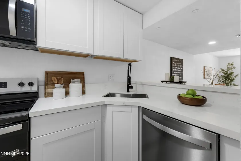 861 Nutmeg, Reno, Nevada 89502, 2 Bedrooms Bedrooms, ,2 BathroomsBathrooms,Residential,Residential,Nutmeg,0,260012686