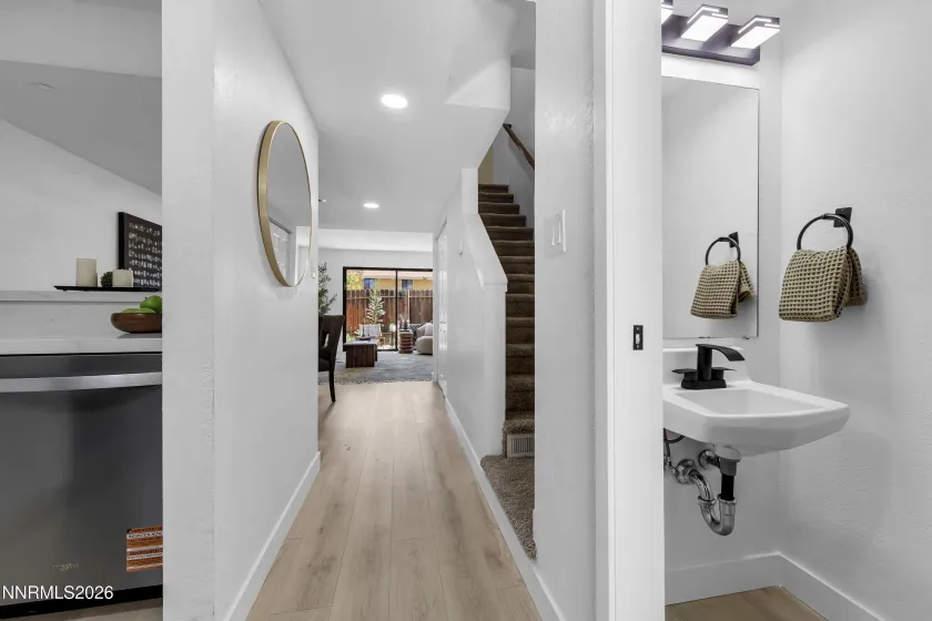 861 Nutmeg, Reno, Nevada 89502, 2 Bedrooms Bedrooms, ,2 BathroomsBathrooms,Residential,Residential,Nutmeg,0,260012686