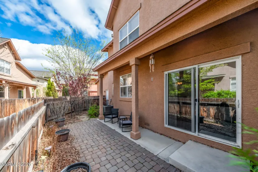 998 Marble Hills, Sparks, Nevada 89436, 2 Bedrooms Bedrooms, ,3 BathroomsBathrooms,Residential,Residential,Marble Hills,0,260003957