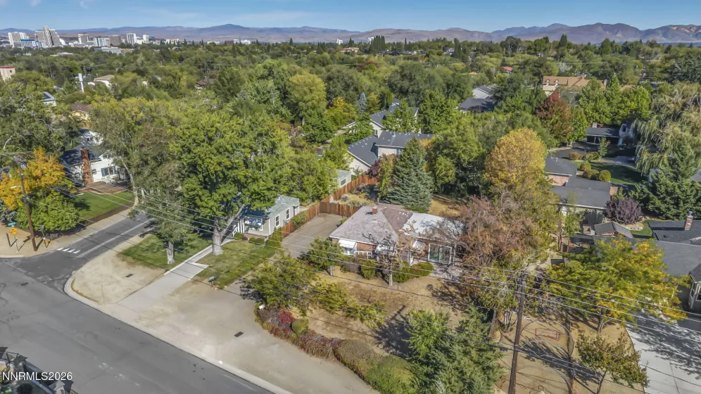 1400 Davidson, Reno, Nevada 89509, 2 Bedrooms Bedrooms, ,2 BathroomsBathrooms,Residential,Residential,Davidson,0,260012691