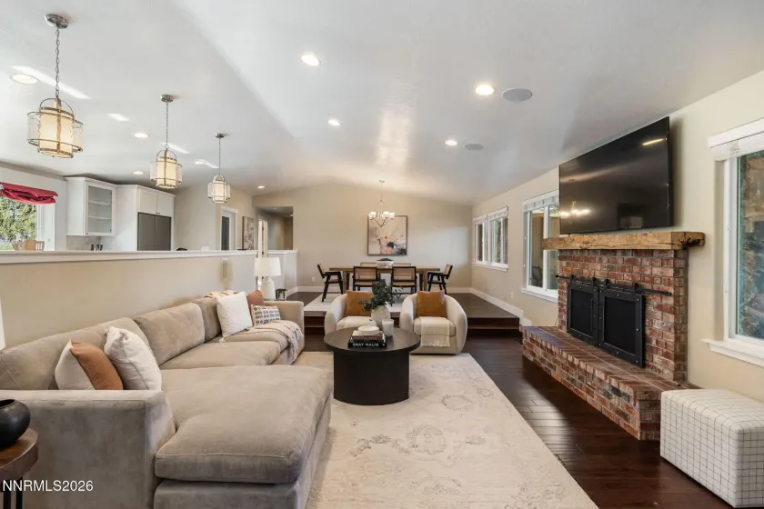 15020 Edmands, Reno, Nevada 89511, 5 Bedrooms Bedrooms, ,3 BathroomsBathrooms,Residential,Residential,Edmands,0,260012694