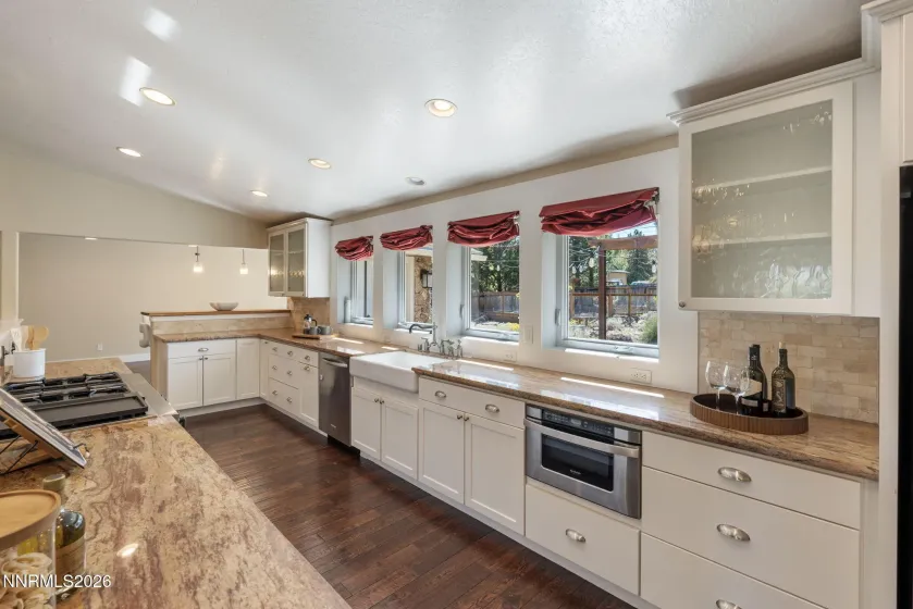 15020 Edmands, Reno, Nevada 89511, 5 Bedrooms Bedrooms, ,3 BathroomsBathrooms,Residential,Residential,Edmands,0,260012694
