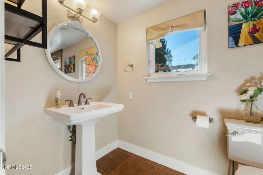15020 Edmands, Reno, Nevada 89511, 5 Bedrooms Bedrooms, ,3 BathroomsBathrooms,Residential,Residential,Edmands,0,260012694