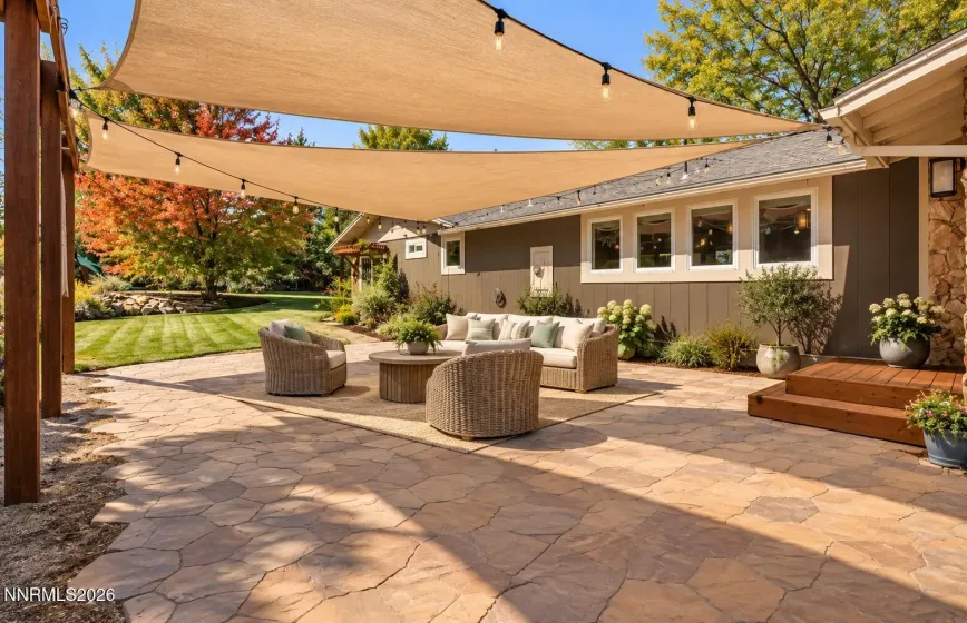 15020 Edmands, Reno, Nevada 89511, 5 Bedrooms Bedrooms, ,3 BathroomsBathrooms,Residential,Residential,Edmands,0,260012694