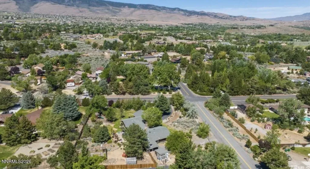 15020 Edmands, Reno, Nevada 89511, 5 Bedrooms Bedrooms, ,3 BathroomsBathrooms,Residential,Residential,Edmands,0,260012694