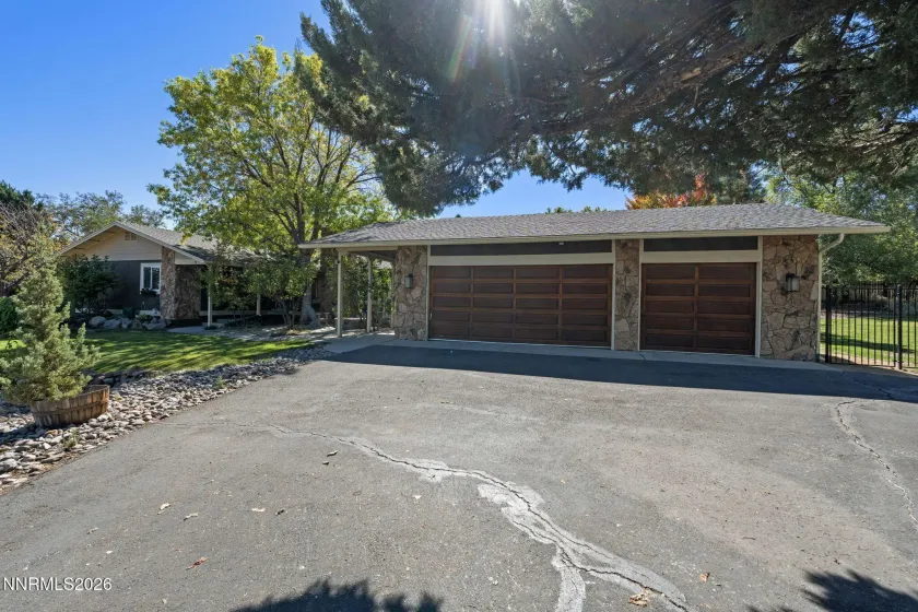 15020 Edmands, Reno, Nevada 89511, 5 Bedrooms Bedrooms, ,3 BathroomsBathrooms,Residential,Residential,Edmands,0,260012694