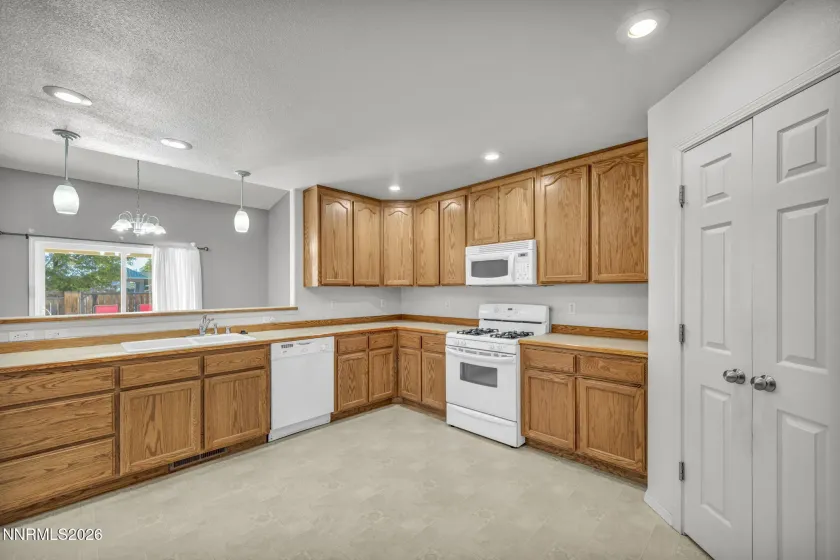 445 Torrey Pines, Fallon, Nevada 89406, 3 Bedrooms Bedrooms, ,2 BathroomsBathrooms,Residential,Residential,Torrey Pines,0,260012701